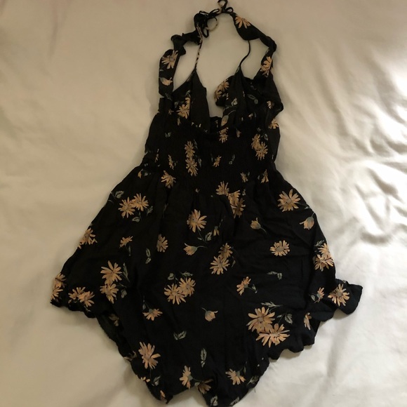 Floral Romper - Picture 2 of 2